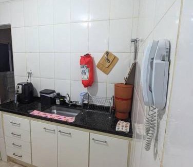 Uberaba Apartment | Quarto de Casal Bem Localizado Em apto Compartilhado AP 204