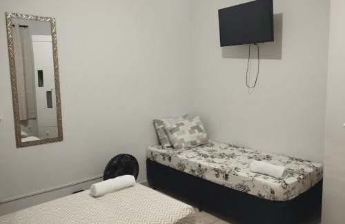 Indaiatuba House | Quarto Due na Sakura House