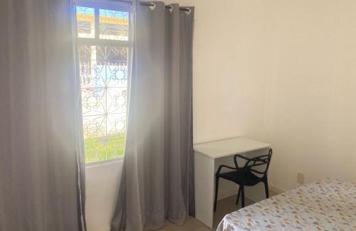 Florianopolis House | Quarto Essencial com Conforto em casa compartilhada