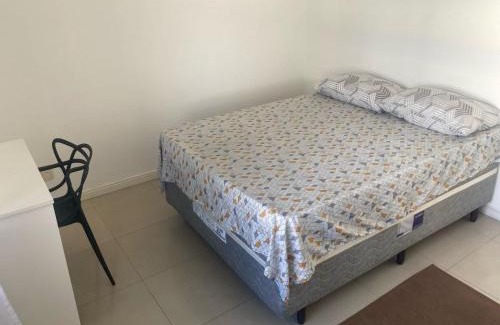 Florianopolis House | Quarto Essencial com Conforto em casa compartilhada