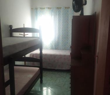 Alphaville House | Quarto Triplo Solteiro