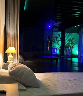 Chacara Cachoeira House | Quartos Suítes no Chácara Cachoeira Campo Grande