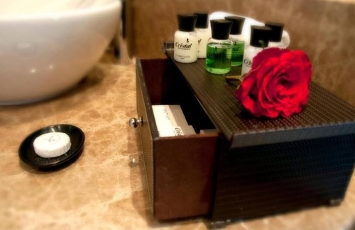 Madinat Zayed Apartment | Quartz Studio Next to Medinat Zayed Shopping Mall