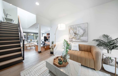 East Queen Anne House | Queen Anne Modern Home Free Parking |SLU| Gym