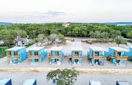 Canyon Lake House | Queen Bed Container Getaway | #11