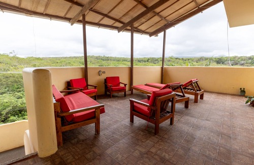 Puerto Ayora Apartment | Queen Bedroom Suite ON THE Second High Floor AT Ariana`s Galapagos Hostal