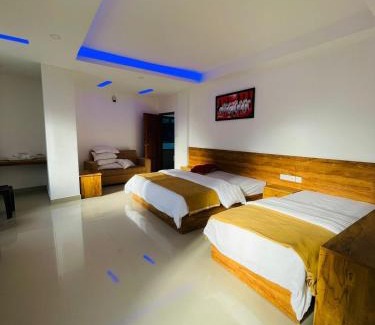 Mananthavady Hotel | Queen C Inn Wayanad