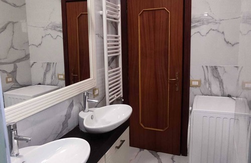 Piazza-Tralia-Pendolo Apartment | Queen Margaret residence, Apud Montes