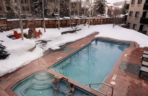Steamboat Springs Hotel | Queen Room Duo Gravity Haus Steamboat, Ski Resort Access, Steps to Gondola
