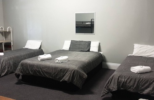 Roma Hotel | Queens Arms Hotel
