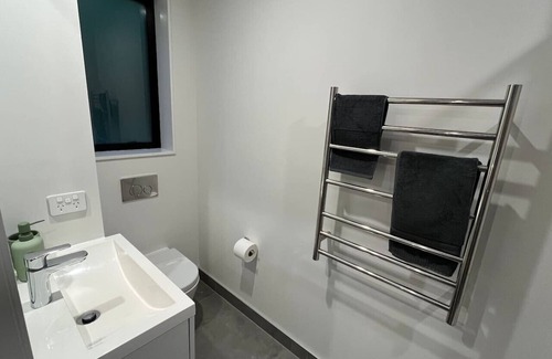 Queenstown Condo | Queenstown central tree time