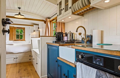 Stonor Cabin | Quercus & Redwood - Sleeps 4