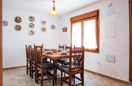 Navaluenga House | Quercus