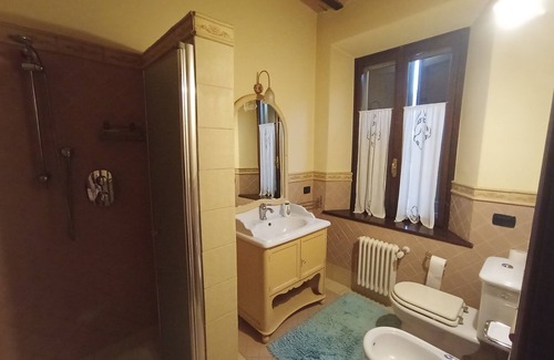 Gargallo Villa | Questa elegante villa offre camere perfetto per viaggi di lavoro o di coppia