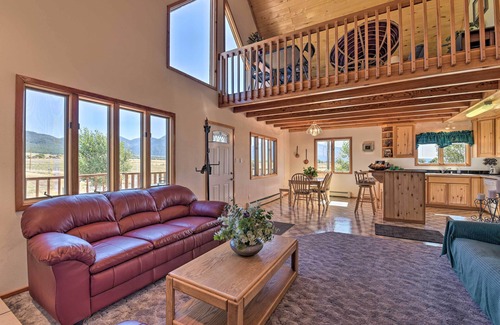Jaroso House | Questa Home w/Views - 13 Mi to Red River Skiing!