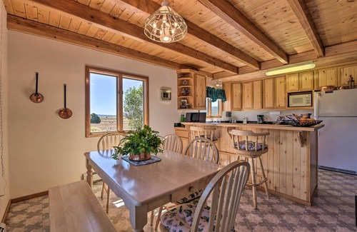 Jaroso House | Questa Home w/Views - 13 Mi to Red River Skiing!