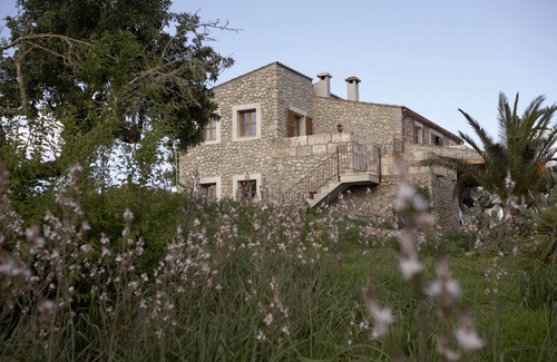 Sant Llorenc des Cardassar House | Quiet natural stone finca with fantastic views and large pool