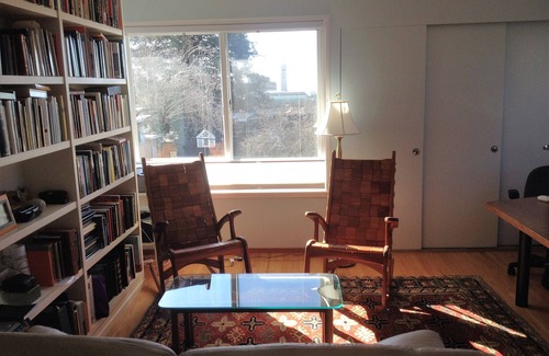 Northside House | Quiet 2100 sq ft home, 4 blocks to Cal campus, 5 to North Shattuck, great views