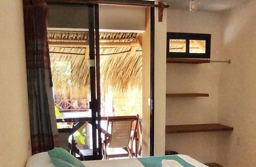 Mazunte House | QUIET A/C room bathroom & terrace private wifi