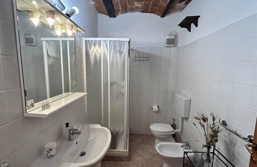 Lari Apartment | Quiet and beautiful holiday complex in Tuscany, pool,Wi-Fi,G4