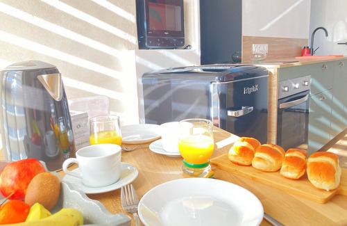 Vignoc Apartment | Quiet and comfortable, between Rennes and Saint Malo, for 2 people