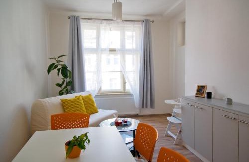 Golcuv Jenikov Apartment | Quiet and spacious flat near city centre in Prague 3