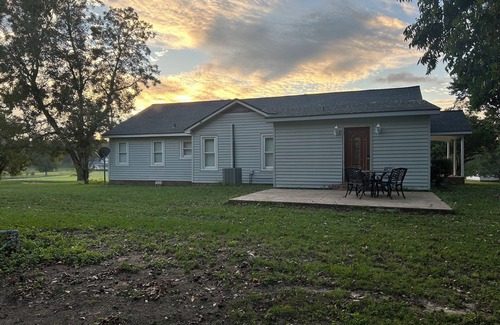 Colquitt County House | Quiet and spacious home nestled in a pecan orchard and surrounded by farm land