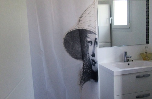 Rognac House | Quiet apartment first floor villa independent entrance