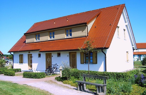 Kreptitz Apartment | quiet apartment near the beach incl. Indoor swimming pool /sauna etc.