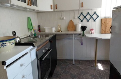 Arendal Apartment | Quiet area 25 walk from the City