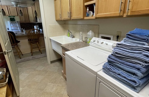 Thermopolis House | Quiet Barn on Big Horn River, Thermopolis, WY