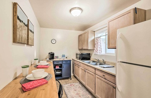 Carpinteria Cottage | Quiet Carpinteria Cottage By Town & Beaches