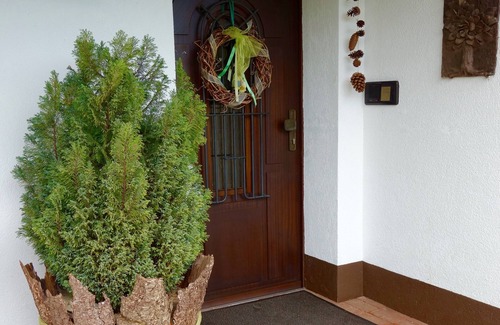 Bullay Apartment | Quiet charming apartment overlooks the vineyards!