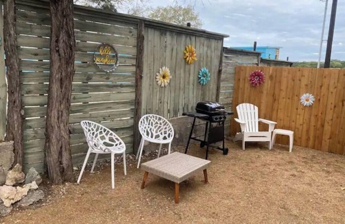 Canyon Lake Apartment | Quiet & Cozy Oasis- Pet Friendly/Near Boat Ramp/Private Patio