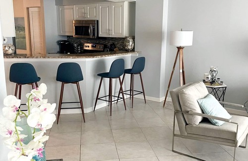 Seawinds Condo Condo | Quiet direct Oceanfront 2 bed 2 bath Condo w/pool and private balcony