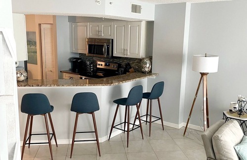 Seawinds Condo Condo | Quiet direct Oceanfront 2 bed 2 bath Condo w/pool and private balcony