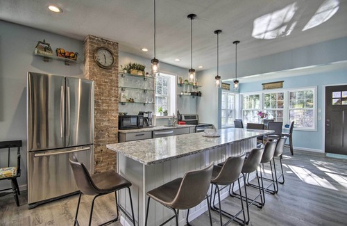 James Creek House | Quiet Escape w/Hot Tub, 5 Miles to Raystown Lake!