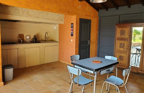 Montesquiou Cottage | Quiet gite by the pool for two people