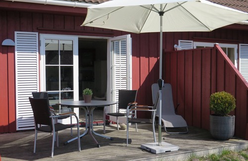 Wieck auf dem Darss House | Quiet holiday home with sauna and WiFi on a large plot in Wieck