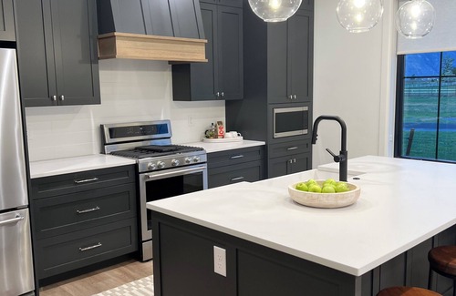 Lake Shore Cottage | Quiet living surrounded by horses and sunsets.