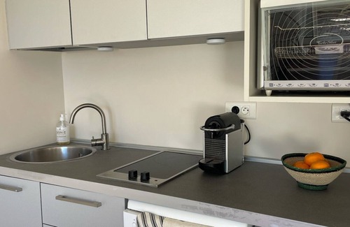 Cap-d'Antibes Apartment | Quiet location on Cap d'Antibes, sea view and 2 minutes from the most beautiful beaches