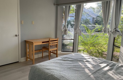 Lakeway Apartment | Quiet master room with private bath