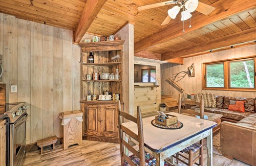 Max Meadows Cabin | Quiet Max Meadows Cabin, 12 Acres of Property