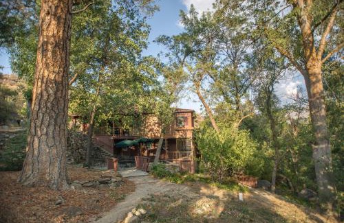 Camp Nelson Cabin | Quiet Mind Lodge, Spa & Retreat Sequoias