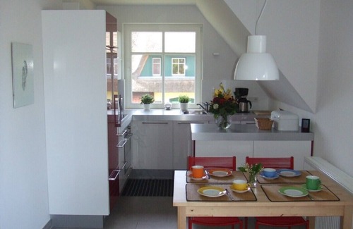 Wieck auf dem Darss Apartment | Quiet, modern furnished apartment with balcony in thatched roof house