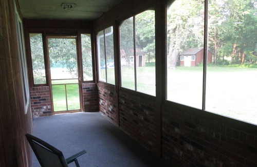 South Deerfield Apartment | Quiet Neighborhood, For Bird Lovers