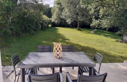 Maubec House | Quiet new vacation home