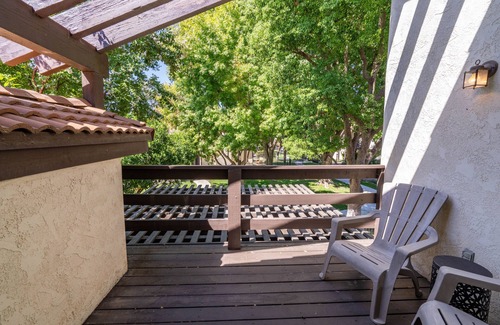 Greenacres House | Quiet Paradise in SW Bakersfield - Extended Stay