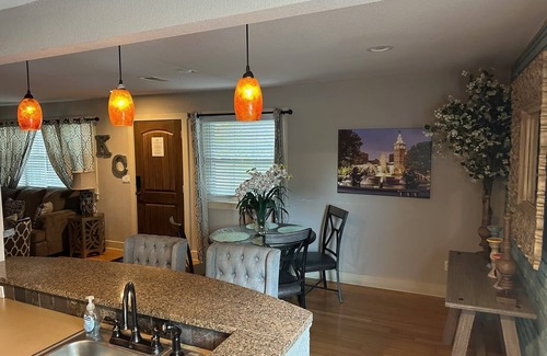 Plaza Westport Condo | Quiet Plaza 2 Bed 2 Bath Unbeatable Location