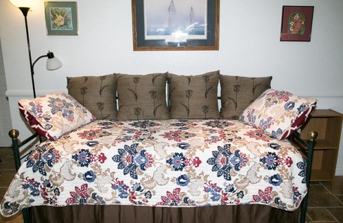 Guajome House | Quiet Private House 15 min to Beach